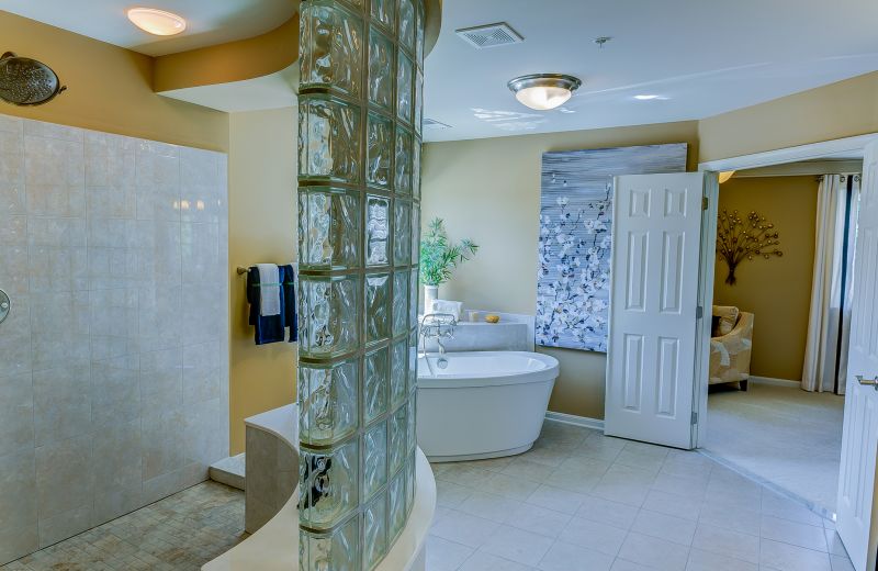 Best Bathroom Renovation Contractors in Aberdeen, SD